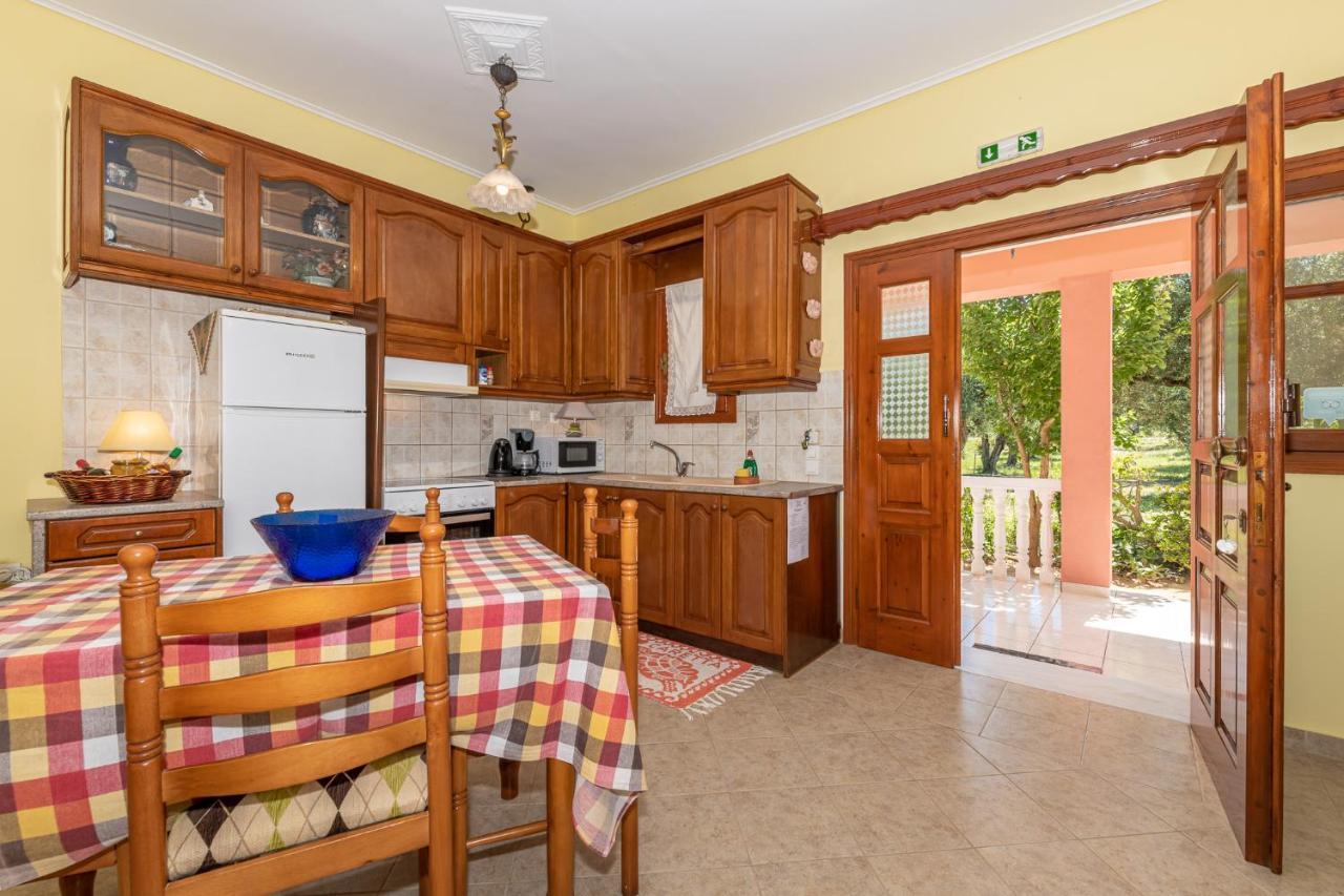 Arazzo Apartments Vasilikí Eksteriør bilde